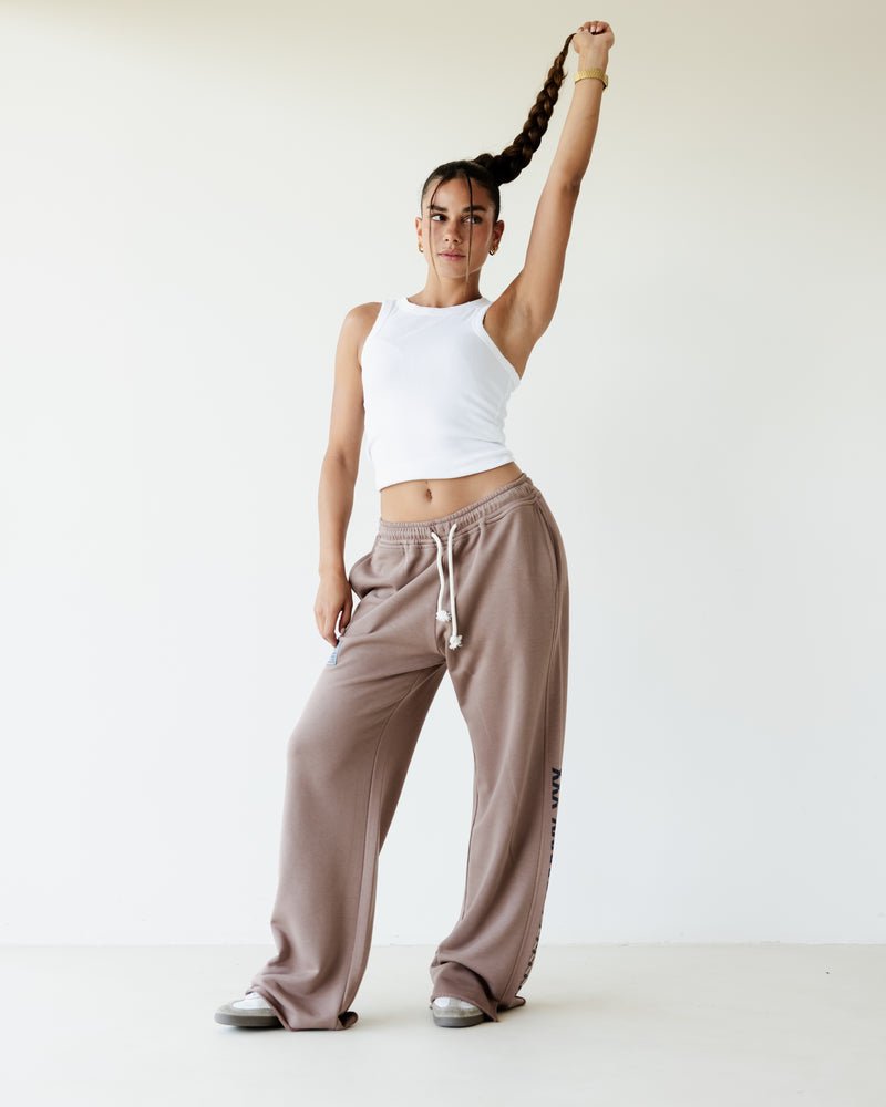 Load image into Gallery viewer, Coffee Brown TNW summer Slit Sweatpants
