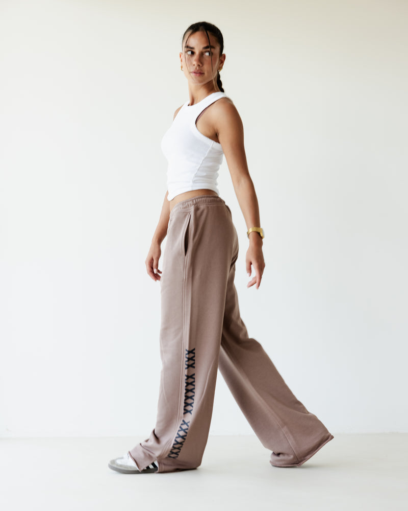 Load image into Gallery viewer, Coffee Brown TNW summer Slit Sweatpants
